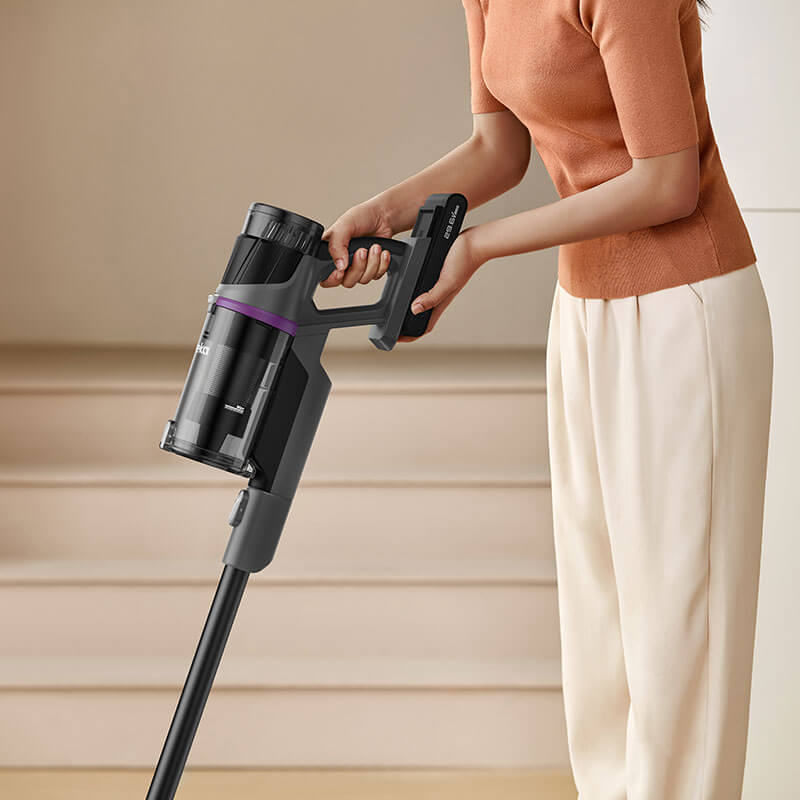 Вертикална прахосмукачка Eureka - NEC530BK, черна